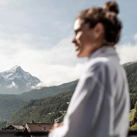 Berge Lifestyle-hotel Otel 4*