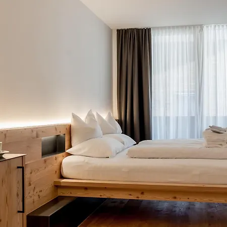 Berge Lifestyle-hotel 4* ゼルデン