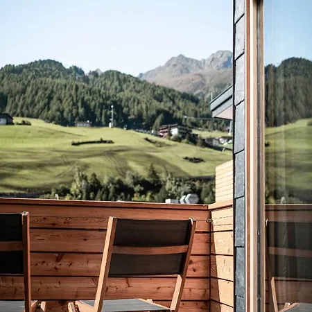 فندق Berge Lifestyle-hotel 4*